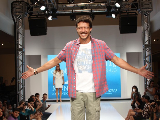 Nando Rodrigues em evento de moda em São Paulo (Foto: Gustavo Duran/ Agência É! Comunicação)