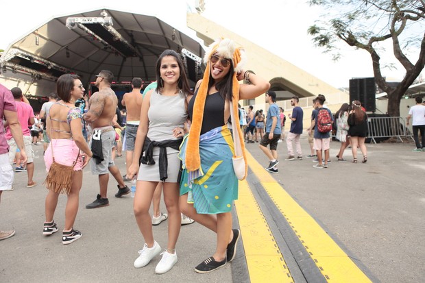 Looks engraçados no Ultra Music Festival Brasil  (Foto: Anderson Barros / EGO)