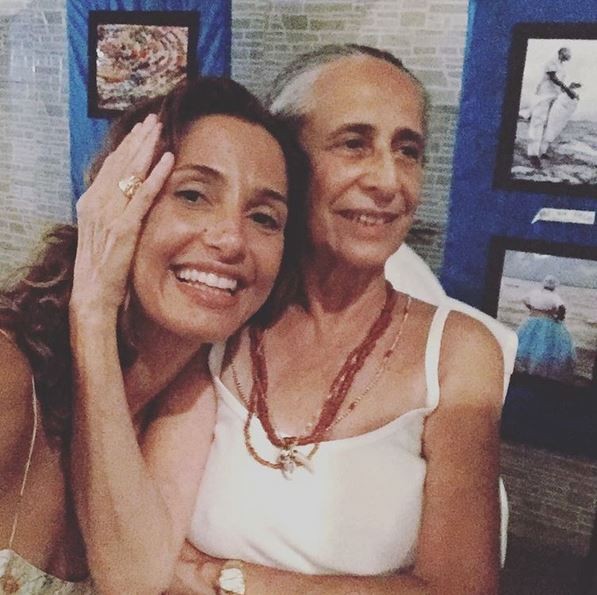 Camila Pitanga e Maria Bethânia (Foto: Reprodução do Instagram)