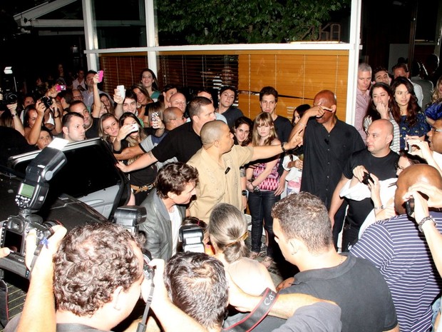 Tumulto em restaurante no Leblon, Zona Sul do Rio, por causa de Tom Cruise (Foto: Rodrigo dos Anjos/ Ag. News)