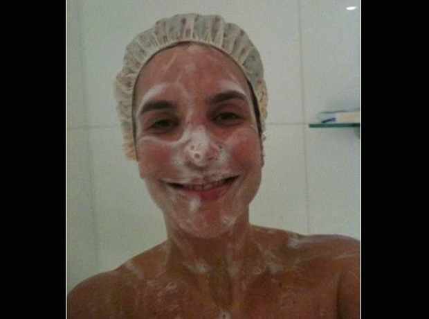 Ivete Sangalo no banho (Foto: Reprodução/Twitter)