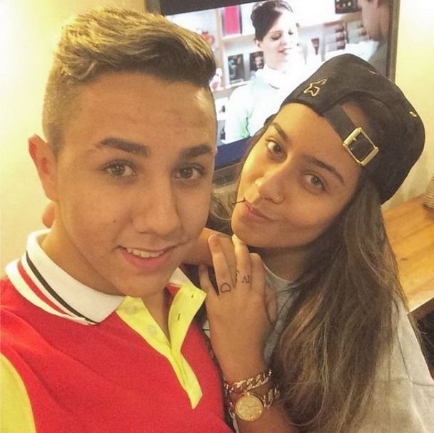 Irmã de Neymar, Rafaella Santos e fã (Foto: Instagram / Reprodução)