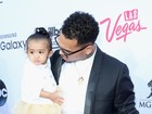 Chris Brown não estaria pagando pensão da filha, diz site