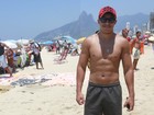 Após 'Toplessaço' no Rio, homens defendem direito de ir nus às praias 
