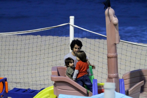 Eriberto Leão e o filho (Foto: Wallace Barbosa/AgNews)