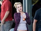 Britney Spears usa calça manchada para malhar