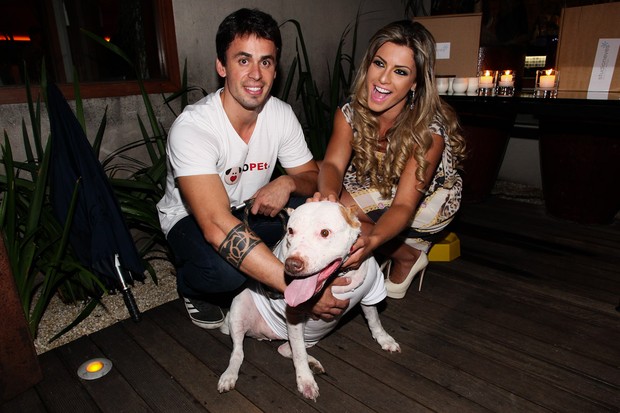 Babi Rossi com Caio Lima em evento beneficente em São Paulo (Foto: Manuela Scarpa/ Foto Rio News)