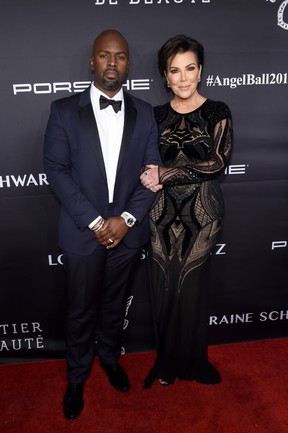 Kris Jenner e o namorado, Corey Gamble, em evento em Nova York, nos Estados Unidos (Foto: Jamie McCarthy/ Getty Images/ AFP)