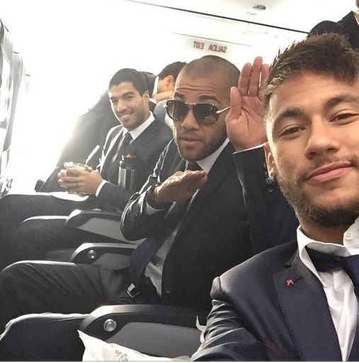 Neymar, Daniel Alves e Luis Suárez (Foto: Instagram)