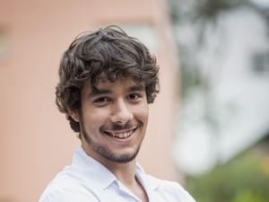 Vitor Novello é Luan, aluno do Colégio Leal Brazil, na nova temporada de Malhação (Foto: João Cotta / TV Globo)