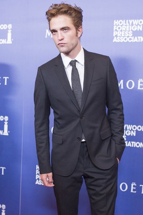 Robert Pattinson em evento em Los Angeles, nos Estados Unidos (Foto: Kevin Winter/ Getty Images/ AFP)