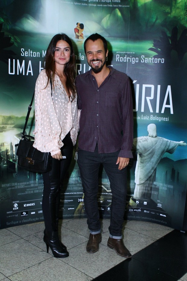 Paulo Vilhena e Thaila Ayla (Foto: Raphael Mesquita/ Foto Rio News)