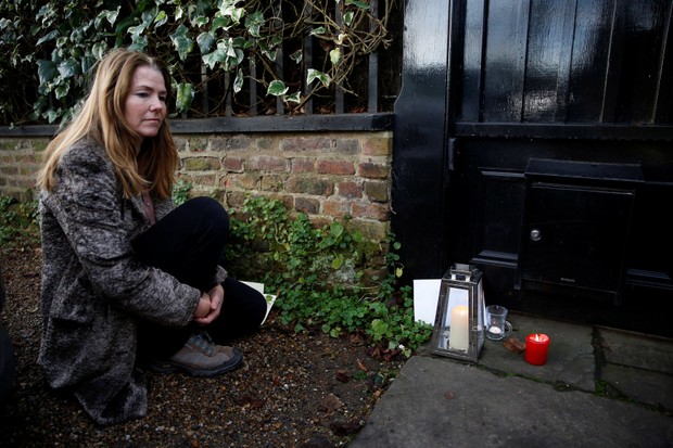 Fãs prestam homenagens a George Michael na Inglaterra (Foto: Reuters)