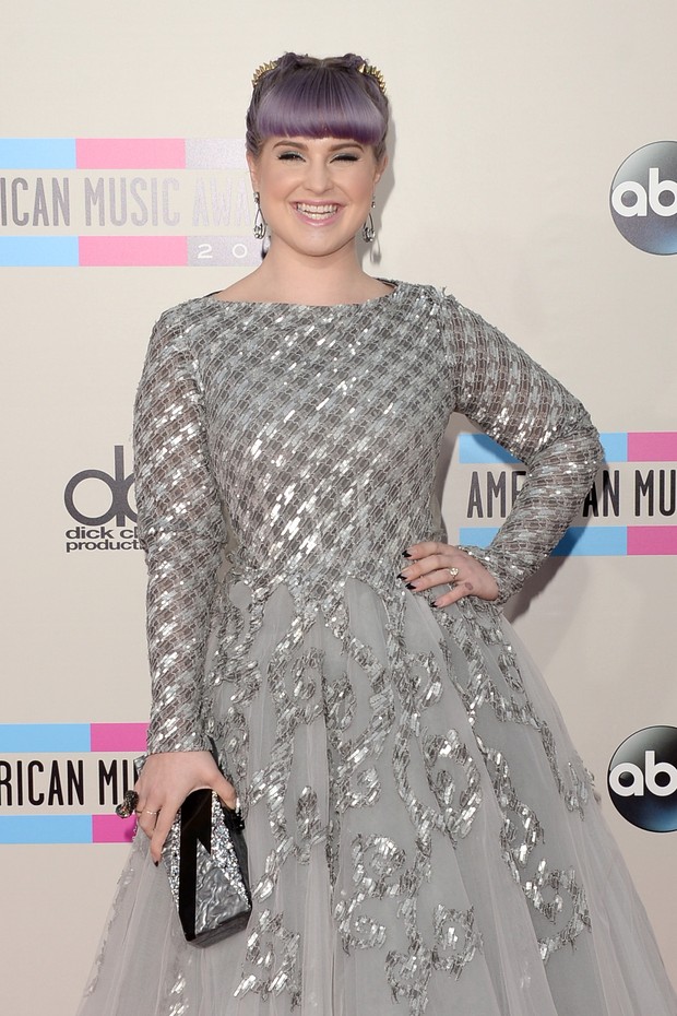 Kelly Osbourne no American Music Awards (Foto: AFP)