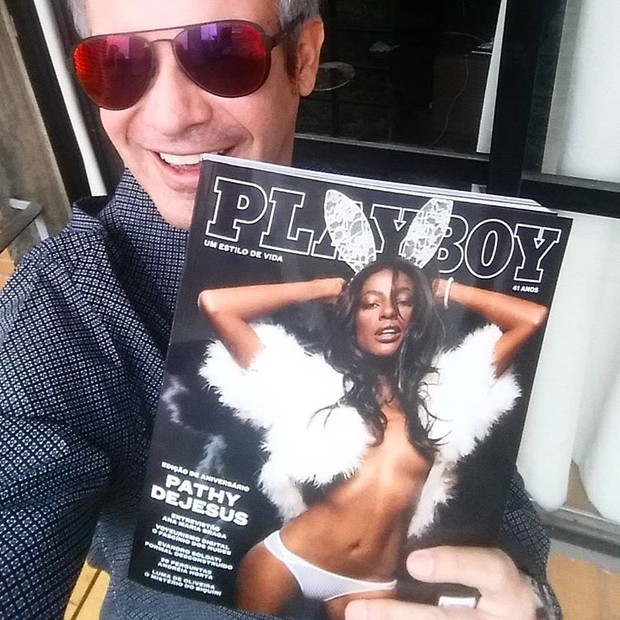 André Sanseverino mostra capa da Playboy de aniversário (Foto: Reprodução/Instagram)
