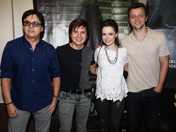 Chitãozinho, Xororó, Sandy e Lucas Lima em pré-estreia de filme em São Paulo (Foto: Manuela Scarpa/ Foto Rio News)