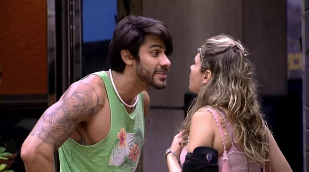 Renan e Ana Paula: rivais declarados no BBB 16 (Foto: Reprodução/Globo)