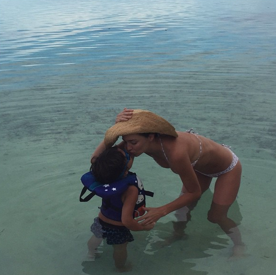 Miranda Kerr  e o filho Flynn (Foto: Reprodução do Instagram)