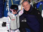 Roberto Justus se diverte com a filha Rafaella Justus em estação de esqui