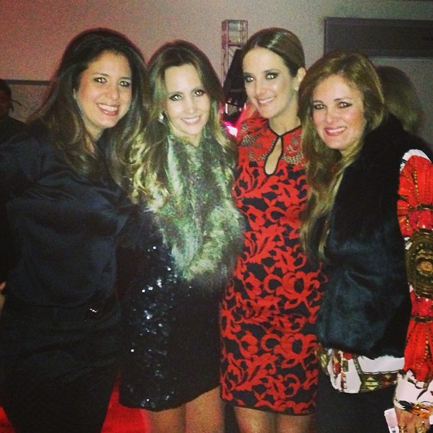 Ticiane Pinheiro e amigas em festa em São Paulo (Foto: Instagram/ Reprodução)