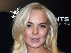 Lindsay Lohan processa rapper Pittbull por citá-la em música