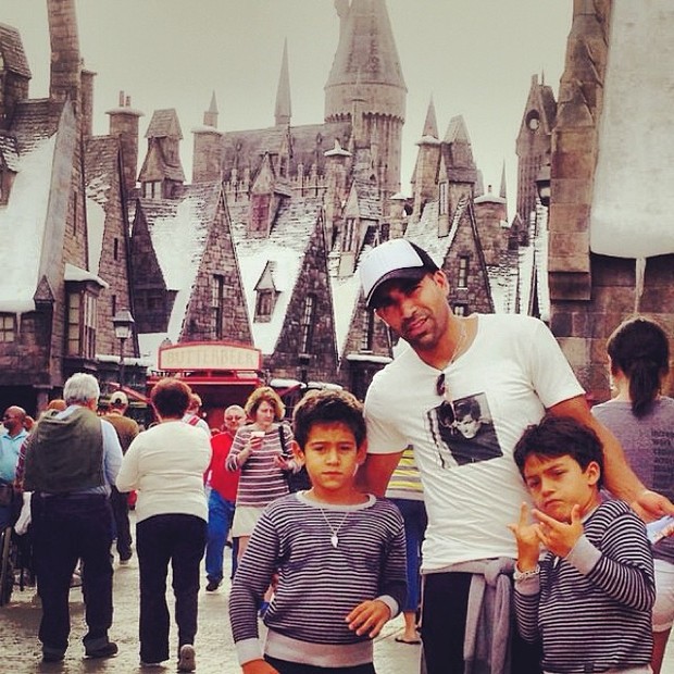 Emerson Sheik com os filhos em Orlando (Foto: Reprodução/Instagram)