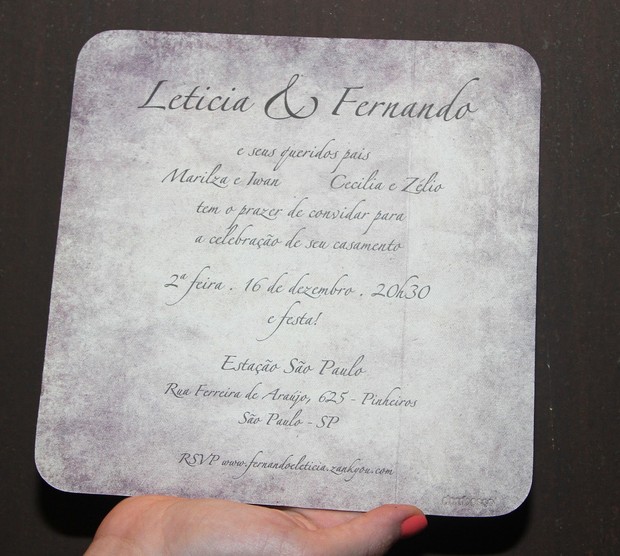 Convite do casamento de Letícia Sabatella (Foto: Leo Franco e Thiago Duran/AgNews)