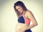 Fernanda Gentil posta foto exibindo o barrigão de oito meses de gravidez
