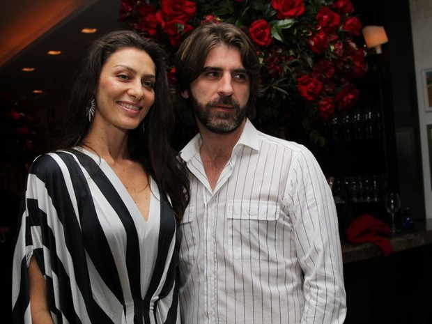 Maria Fernanda Cândido com o marido, o empresário francês Petrit Spahira, em inauguração de restaurante em São Paulo (Foto: Thiago Duran/ Ag. News)