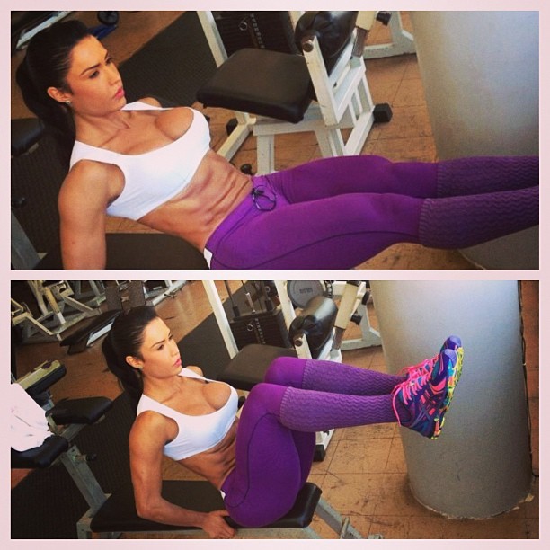 Gracyanne Barbosa faz abdominal (Foto: Instagram/Reprodução)