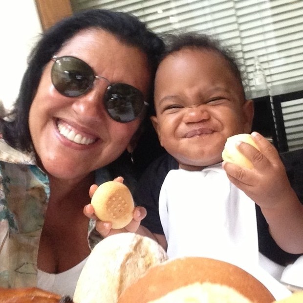 Regina Casé e o filho (Foto: Instagram/Reprodução)