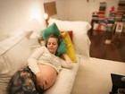 Vitoria Frate mostra o barrigão de oito meses de gravidez e ganha elogios