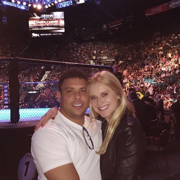Ronaldo Fenômeno e Celina Locks em Las Vegas (Foto: Reprodução / Instagram)