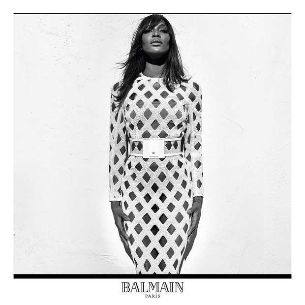 Naomi Campbell na campanha de primavera-verão 2016 da Balmain Paris (Foto: Reprodução / Instagram)