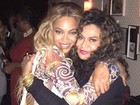 Beyoncé posa com a mãe em festa pós-show em Nova York