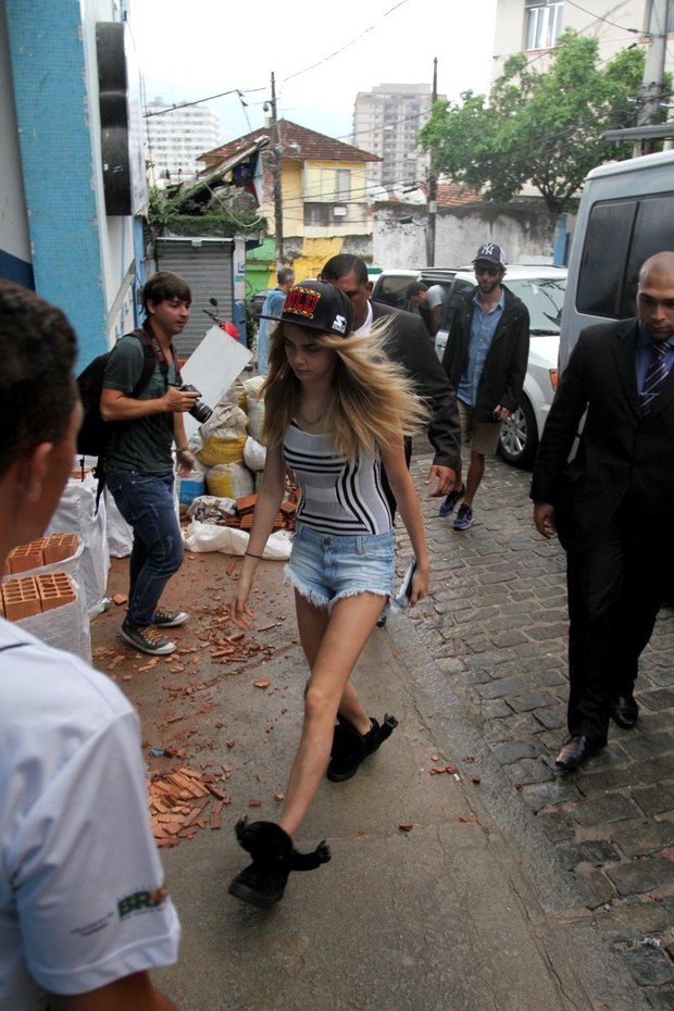 Cara Delevingne no Rio (Foto: Henrique Oliveira/Fotorio News)