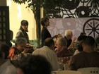 Fernanda Pontes e Geovanna Tominaga jantam juntas no Rio