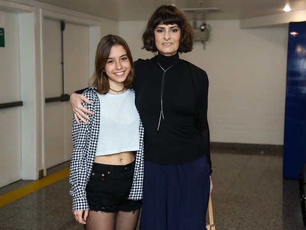Fernanda Abreu e a filha Alice em show na Zona Oeste do Rio (Foto: Roberto Filho/ Brazil News)