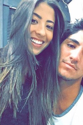 Gabriel Medina e a namorada, Tayná Hanada  (Foto: Instagram/ Reprodução)