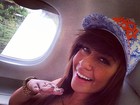 Em avião, irmã de Neymar manda recado para Marquezine: 'Chegando'