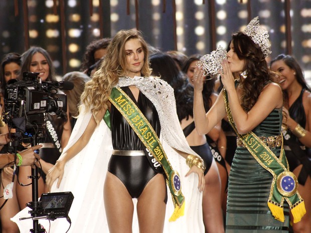 Marthina Brandt, representante do Rio Grande do Sul, vence o Miss Brasil 2015 (Foto: Celso Tavares/ EGO)