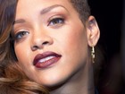 Maquiador de Rihanna revela produtos preferidos da cantora