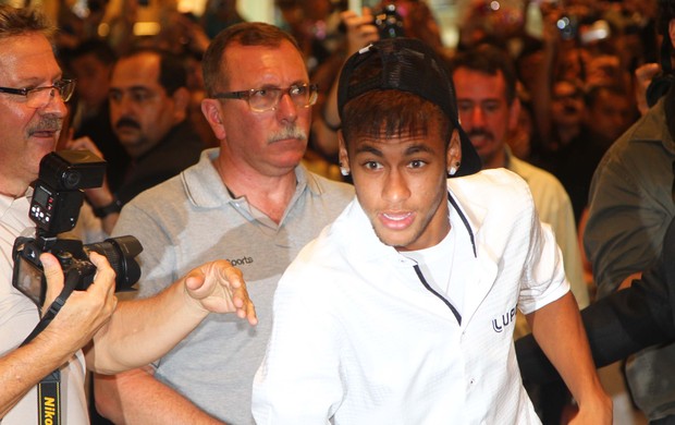 Neymar em shopping de Campinas (Foto: Thiago Duran / AgNews)