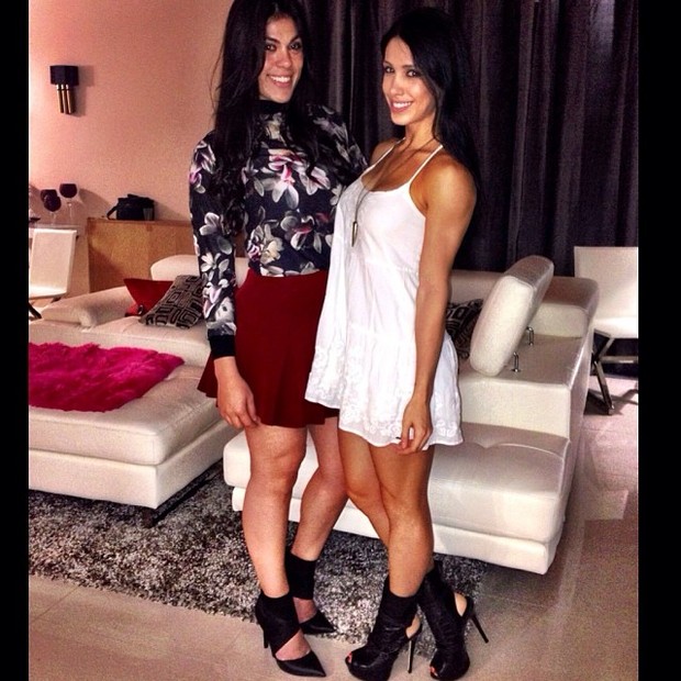 Bella Falconi e amiga (Foto: Instagram)