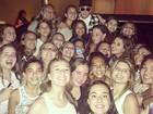 Justin Bieber ‘some’ em foto com fãs