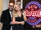 Tiago Abravanel recebe famosos em apresentação em São Paulo