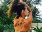 Paolla Oliveira surge com nova tatuagem e fãs questionam: 'É real?'