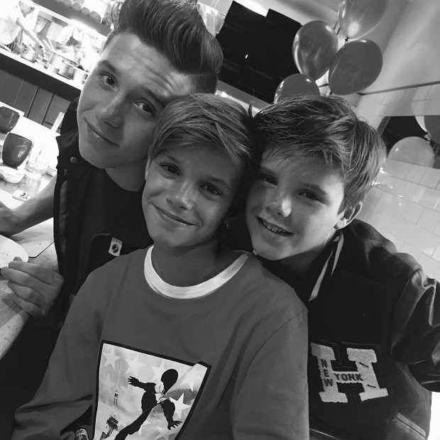 Victoria Beckham posta foto dos filhos em comemoração (Foto: Reprodução/Instagram)