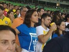 Bruna Marquezine vai a estádio para ver vitória de Neymar e companhia