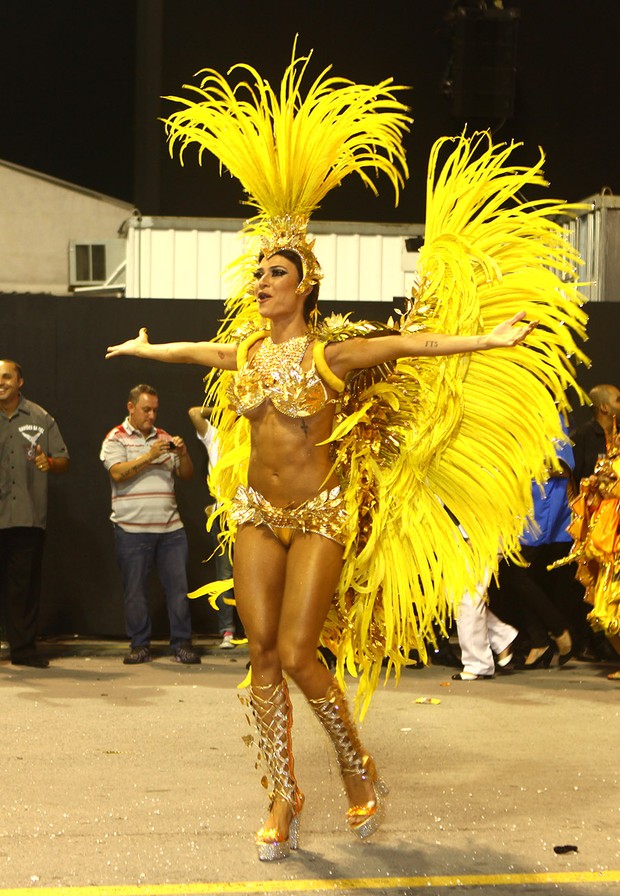 Thaila Ayala no carnaval em São Paulo (Foto: Iwi Onodera/EGO[)